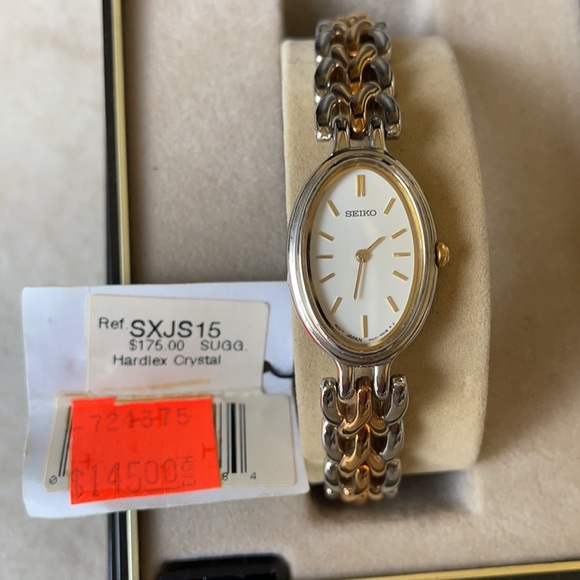 COPY - Seiko lady battery water resistant stainless steel main image 5